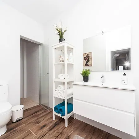 Apartament Luxury Sea Front V *