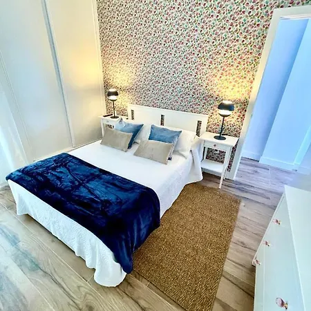 Luxury Sea Front V Apartament