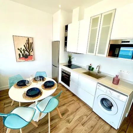 Luxury Sea Front V *